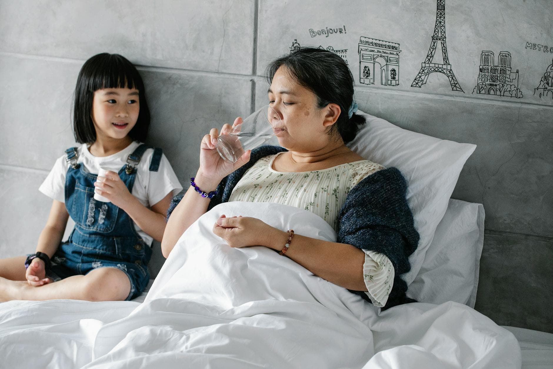 สิทธิวัยรุ่นท้องไม่พร้อมในไทย: คู่มือกฎหมายและการเข้าถึงบริการที่ถูกต้อง